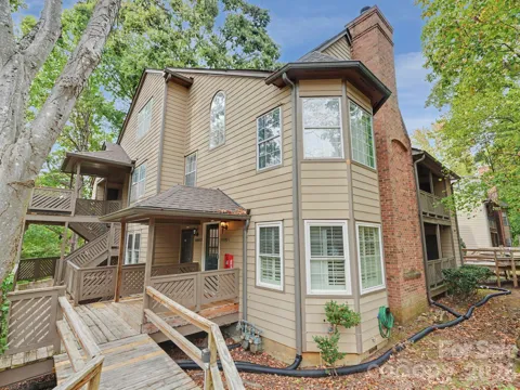 6000 Gray Gate Lane #I