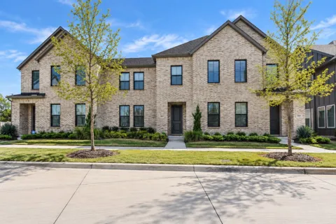 2805 Chisos Red Road