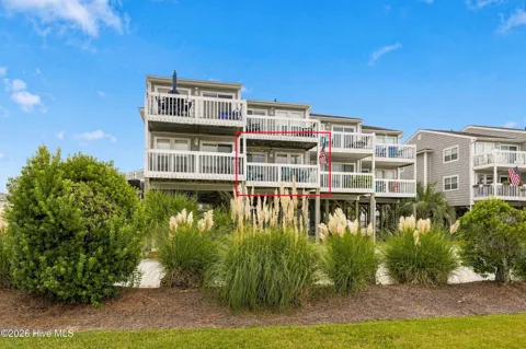 7 Harbor Drive #3