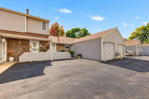 5534 W Canyon Trail #E