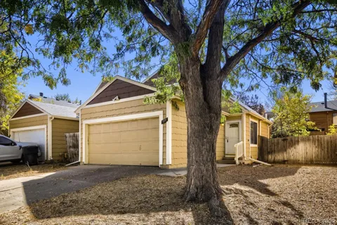 1021 Townley Circle