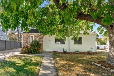3321 S Eudora Street