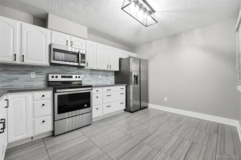 2260 E Geddes Avenue #G