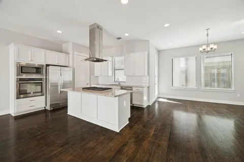 608 W 28th Street #B