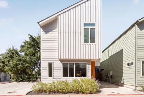 814 Bluff Drive #82