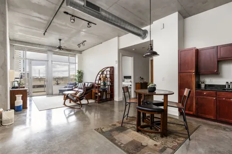 800 W 5th Street #507