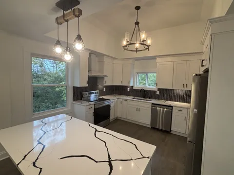 1117 Cinderella Ave