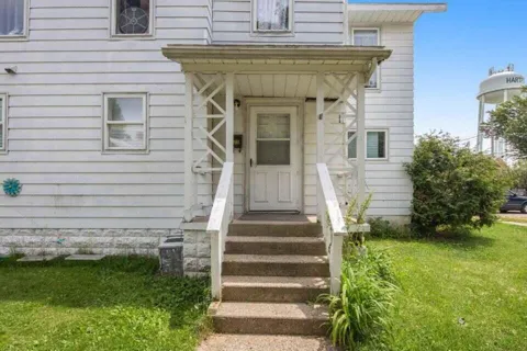 101 Maple Street #1