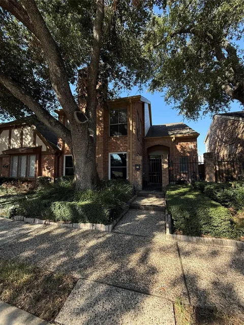10005 Kemp Forest Drive