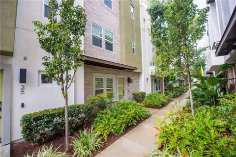 923 E Mason Lane #34