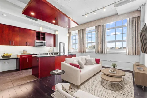 2600 W 7th Street #1535