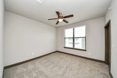 5454 Washington St Avenue #947