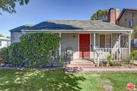 8046 Westlawn Avenue