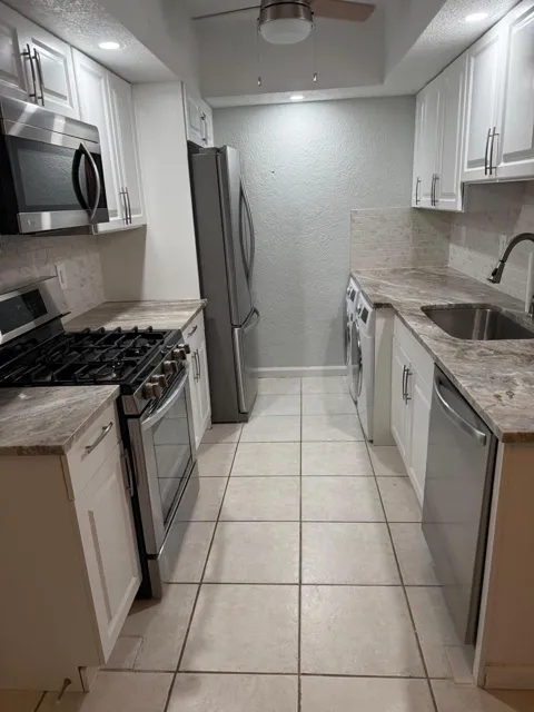 382 E ROYAL PALM ROAD #0600