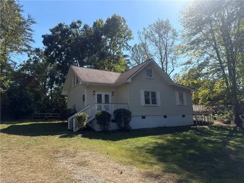 8912 Blue Hill Drive