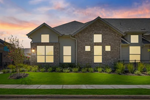 2806 Applewood Way