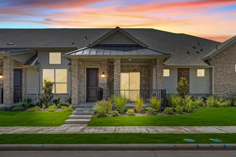 2811 Applewood Way