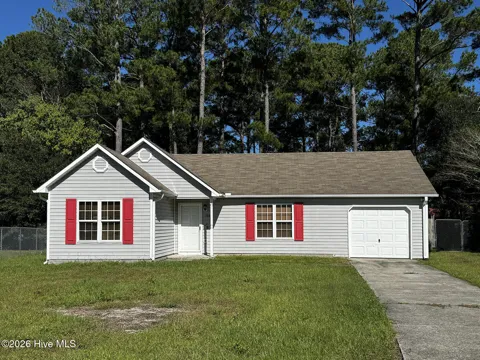 304 Northwoods Court SE