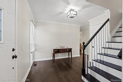 4467 Apple Valley Lane