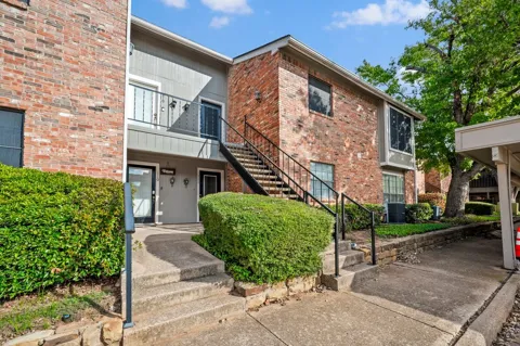 2719 Silver Creek Drive #111