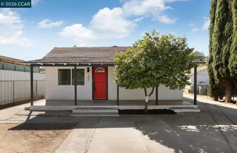 300 Pueblo Ave