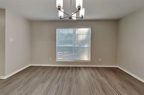 3303 Knoll Manor Drive