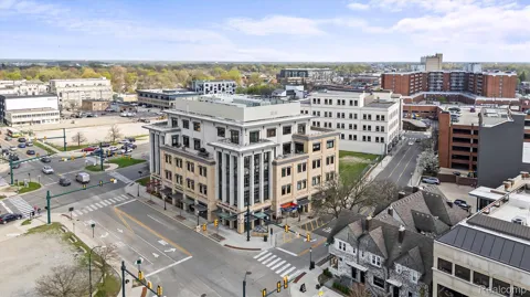 34977 Woodward Avenue #450