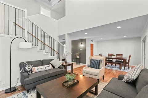 550 E Avenue J #B