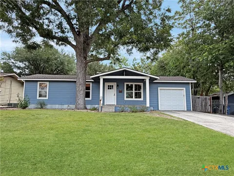 335 W Jahn Street