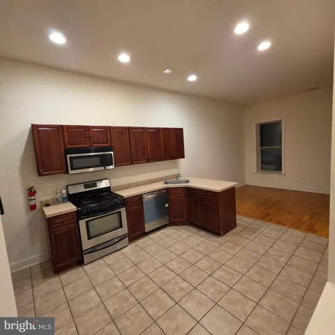 1951 GRATZ STREET #2