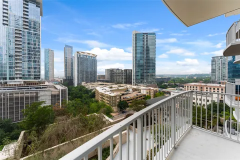 360 Nueces Street #1112