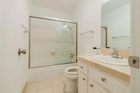 100 E Middlefield Road #4H