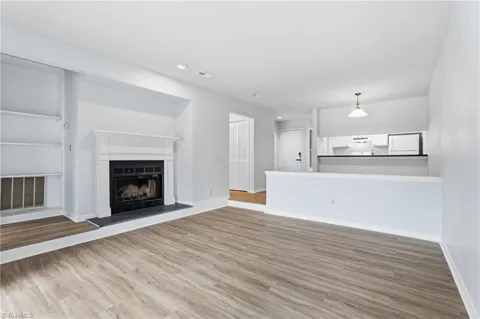 239 Oakwood Court