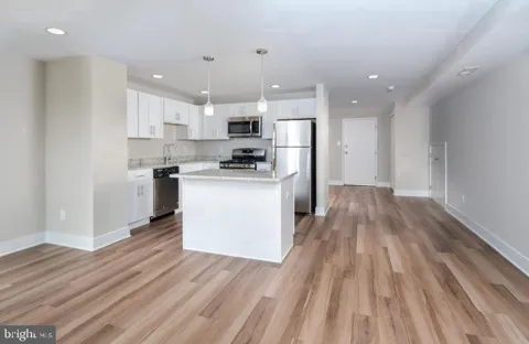 515 W CHELTEN AVENUE #0209