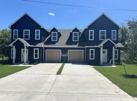 309 W Cedar Street