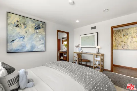 3711 Beverly Ridge Drive
