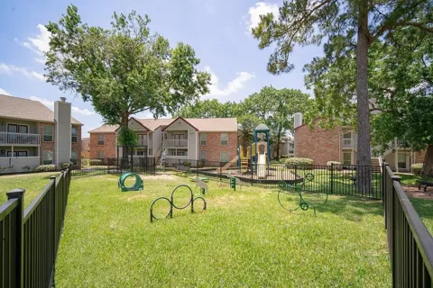 12800 Woodforest Boulevard #N0111