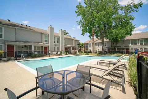 12800 Woodforest Boulevard #N1706