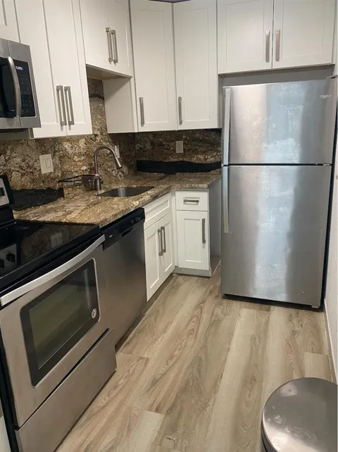 1001 NW 45TH STREET #5