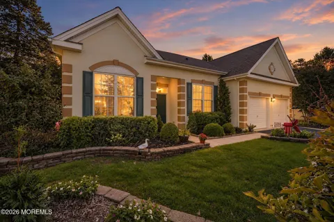 21 Headwaters Place