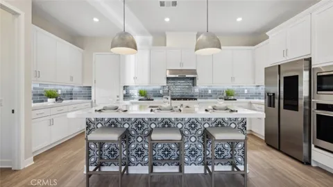 24560 Camino Canoa