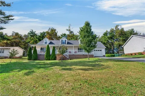 85 Chateau Lane