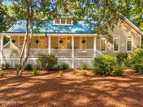 679 Carolina Bay Court