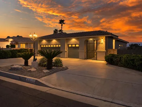 8963 Warwick Drive