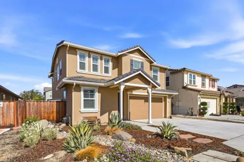 885 Fulton Way