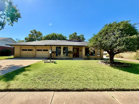 7204 E 55th Place