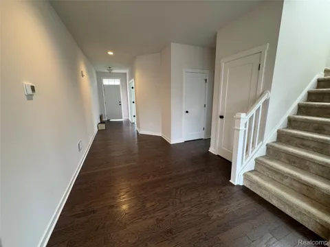 6280 Trailwoods Drive