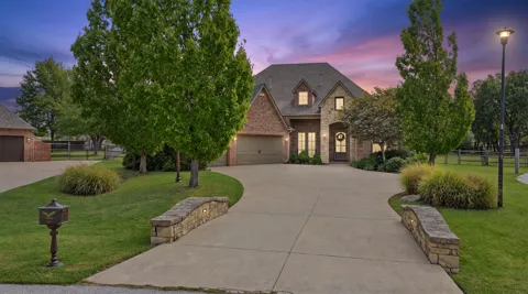 6805 Goldfinch Court