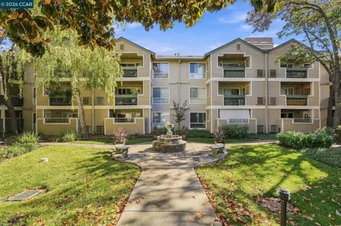 2550 Oak Rd #111