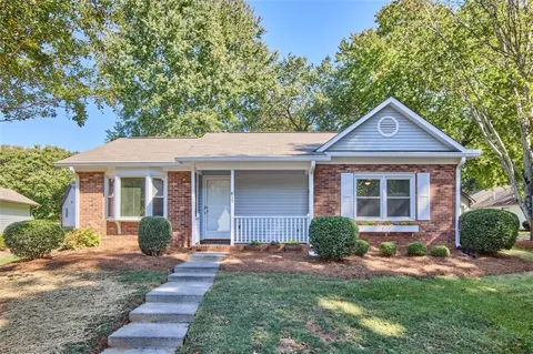 613 Lantern Ridge Drive